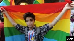Один из участников сегодняшнего шествия в Тбилиси