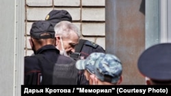 Юрий Дмитриев 