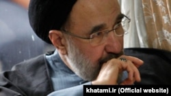 محمد خاتمی رئیس جمهور پیشین ایران گفته که به نظر او «نظام» قطعا می‌خواهد مسئله حصر میرحسین موسوی، زهرا رهنورد و مهدی کروبی حل شود