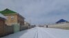  У гастарбайтеров на родине – хоромы