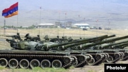 Հայկական Զինված ուժերի տանկերը զորավարժությունների ժամանակ, արխիվ