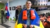 Владислав Руденко з Херсона. На тлі: українські діти в окупації з прапором РФ та зброєю. Колаж