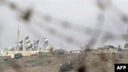 اسراییل سال ها است که بندی های جولان را از خاک سوریه اشعال کرده و آنجا پایگاه نظامی دایر کرده است.